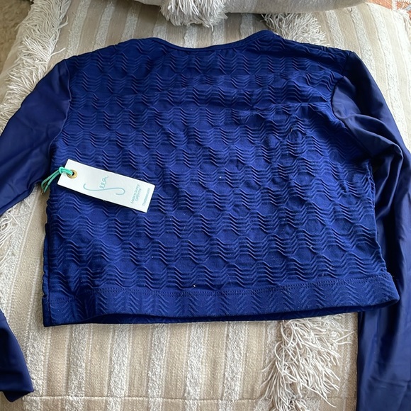 Seea long sleeve crop rash guard - Picture 4 of 4